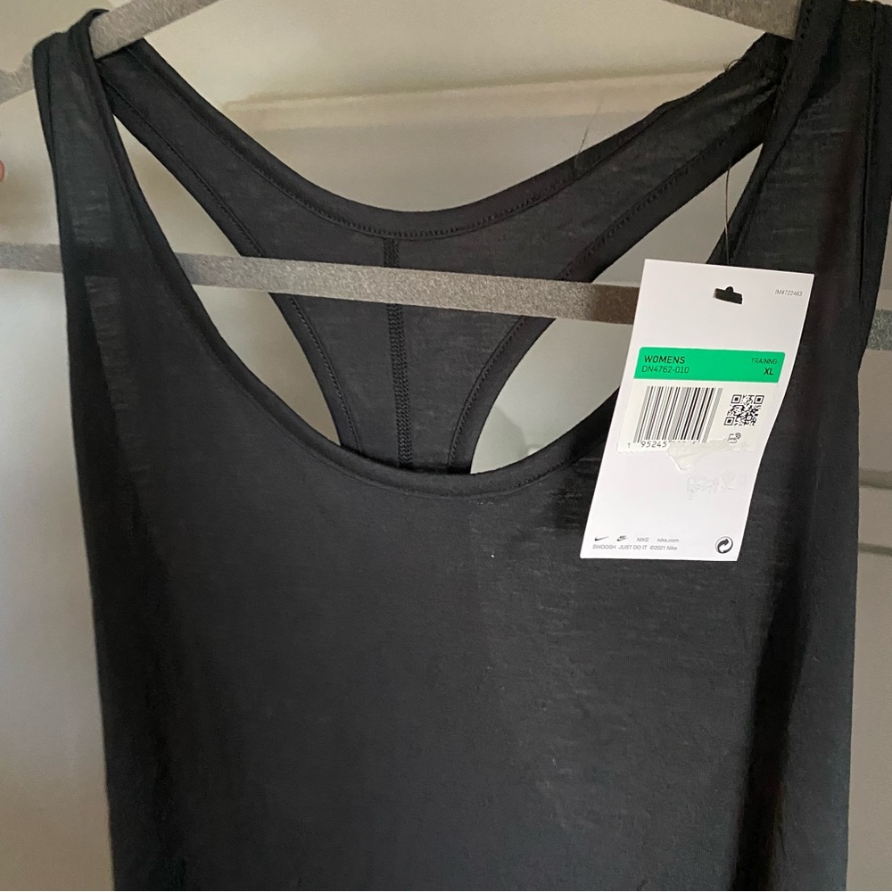 NWT Black Nike Yoga Tank XL